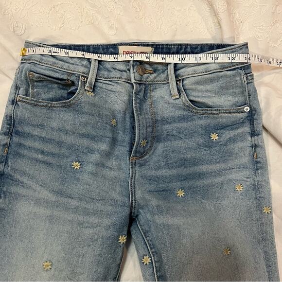 Driftwood Gizelle Embroidered Daisy Jean size 26/27 - Picture 9 of 13